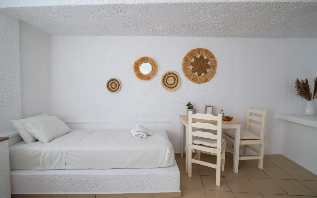 Hesperia Apartments