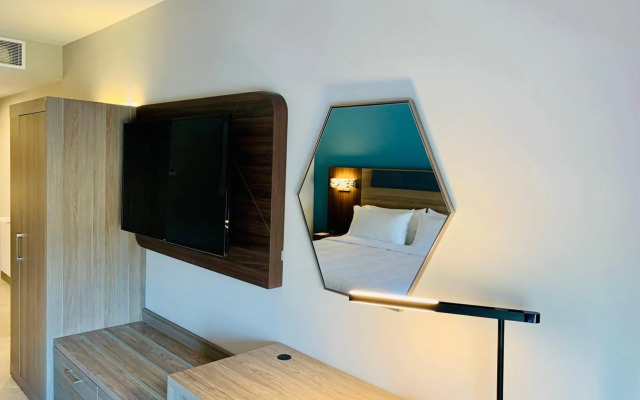 Holiday Inn Express Guadalajara Vallarta Poniente by IHG