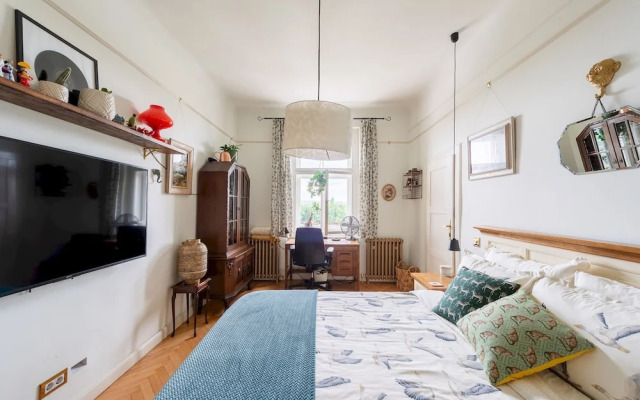 Premium 3 Bed 3 Bath Lounge Apartment
