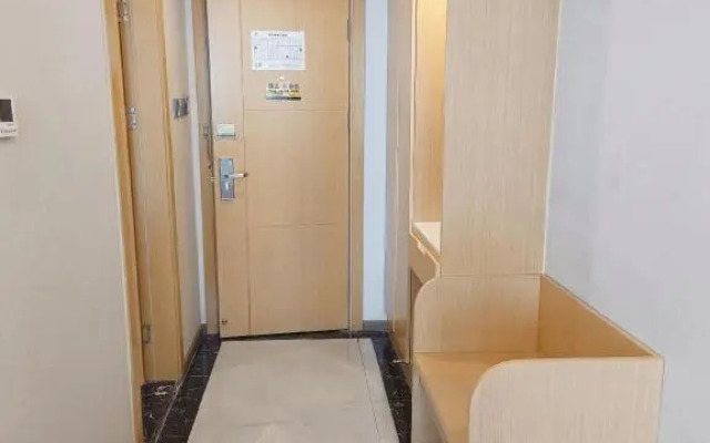 GreenTree Inn Guiyang Wudang District High-speed Railway East Station