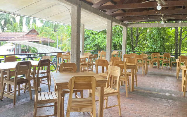 Hotel Girardot Resort by On Vacation