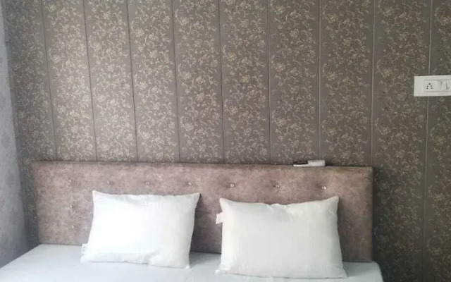 Virendra Palace Guest House
