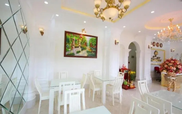 Phuong Vy Luxury Hotel