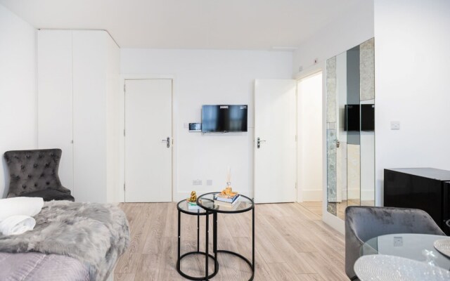 Kensal Green Studio London - by Resify