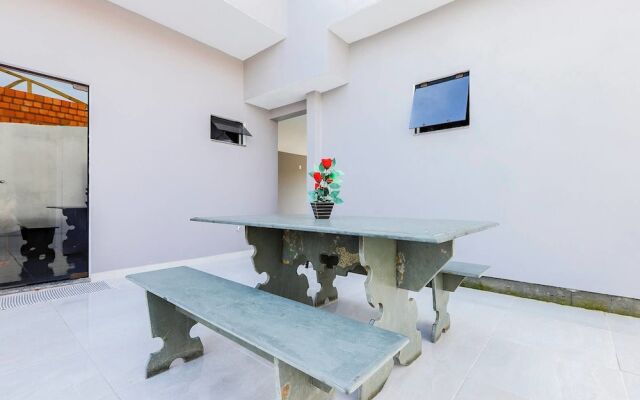 Casa Moderna em Condomínio de Canasvierias