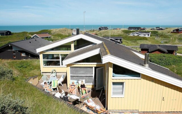 Seerene Holiday Home With Sauna at Lønstrup