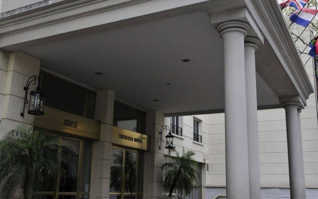 Loi Suites Recoleta Hotel