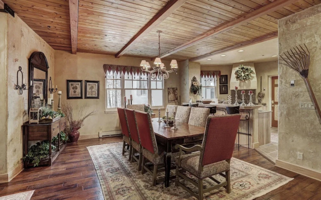 Arrowhead Village BP12 - 3 Br Condo