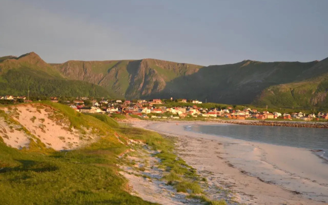 Midnattsol Rom Og Hytter