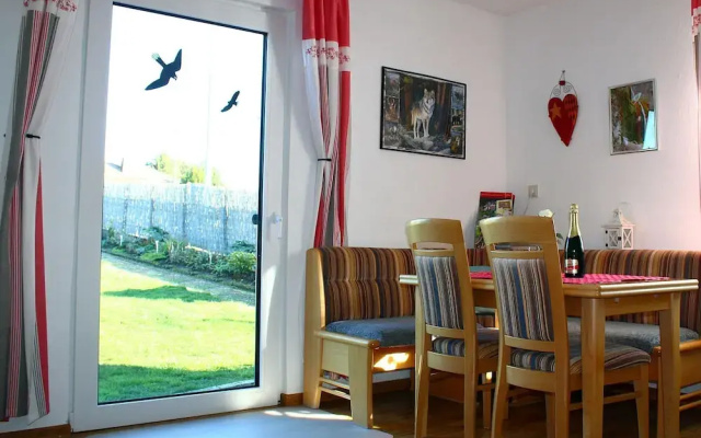 Comfortable Home With Large Sunny Garden In Beautiful Surroundings