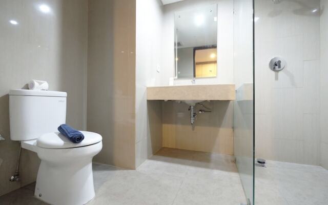 Modern Studio The H Residence near MT Haryono