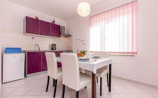 Beautiful Home in Dobrinj With Wifi and 2 Bedrooms