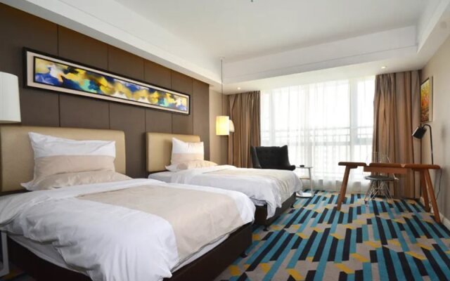 Moore Harbor Fashion Hotel