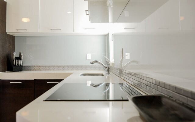 Lotus-5 by Playa District