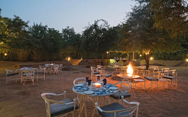 Raj Niwas Palace
