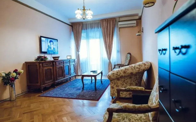 Redlotus Accommodation-Old City Inter