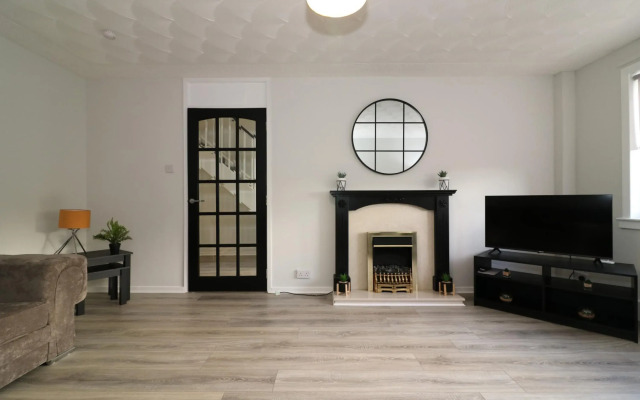 Salisbury House - East Kilbride