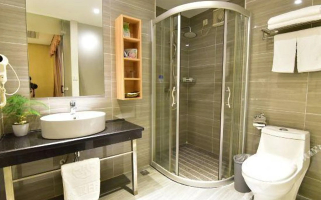 Huasheng Holiday Hotel