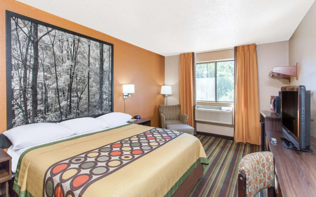 Super 8 by Wyndham Norton VA