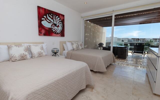 Elements Penthouse 6 3 Bedroom Condo by RedAwning