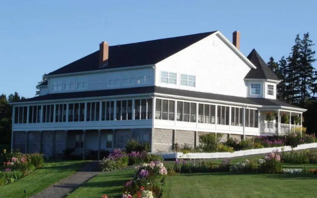 The Inn at St. Peters