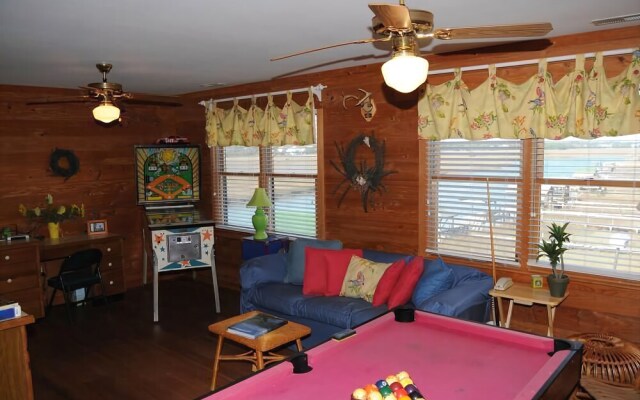 Flounder Inn - 4 Br Home