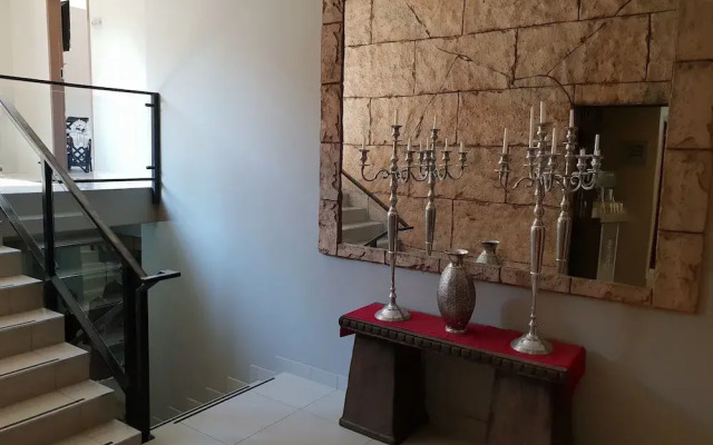 Fa Trez Guest House and Spa