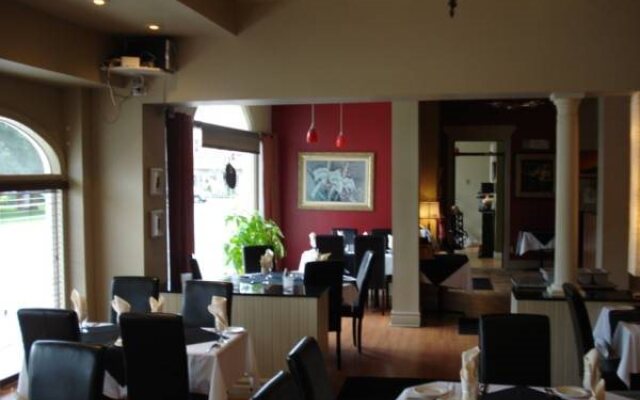 Grey Rose Suites