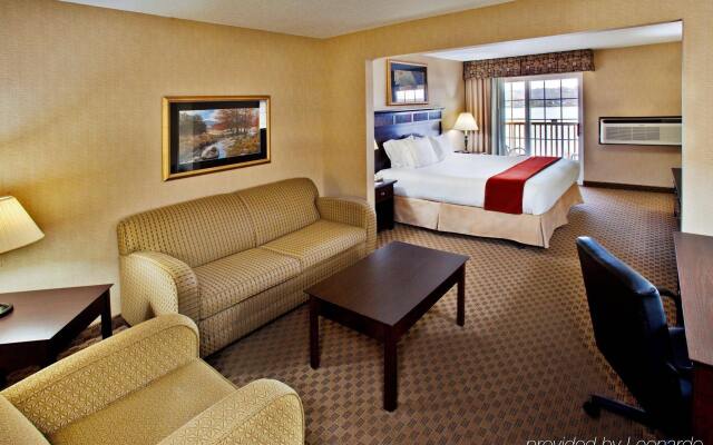 Holiday Inn Express Le Claire Riverfront-Davenport, an IHG Hotel