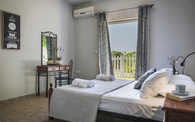 Sea View Villa in Skala