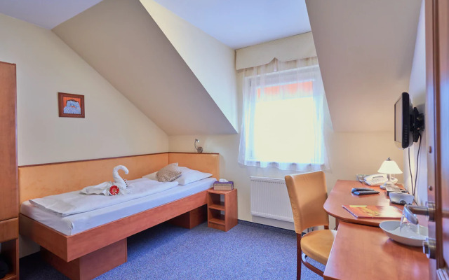 Francis Spa Hotel