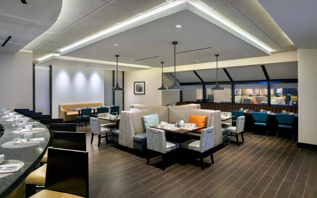 Newark Liberty International Airport Marriott