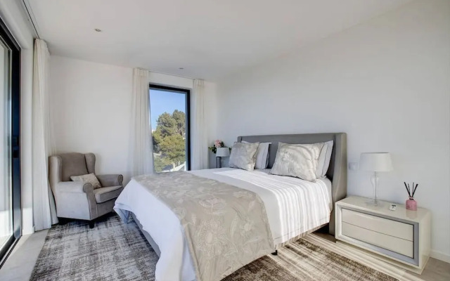 Villa Centeanes Luxury Villa Enviable Position s