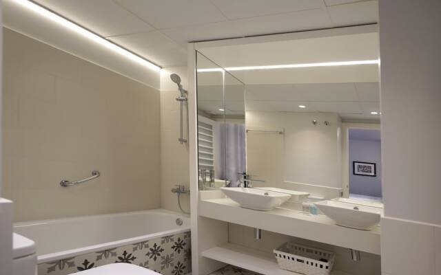 Serennia Fira Gran Via