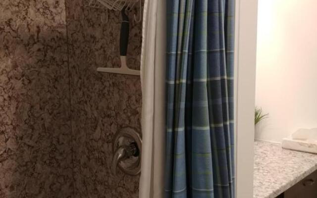 Apart 2 Bedroom 2 beds near metro -Parking Free