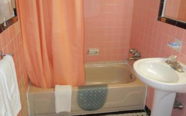 Slumberland Motel Mount Holly