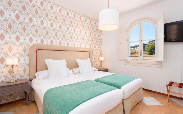 Traditional Sevillian House 6 BD and private terrace. Campamento