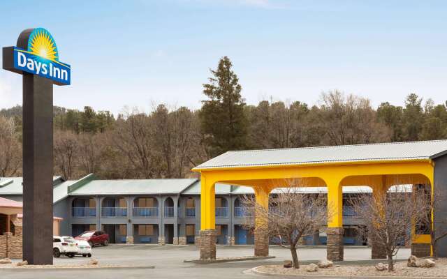 Days Inn by Wyndham Ruidoso Downs