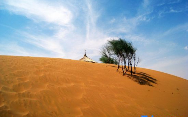 Tengger Desert Seeking Secret Camping Hotel