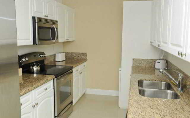 3 Bedroom Condo with Towering Views