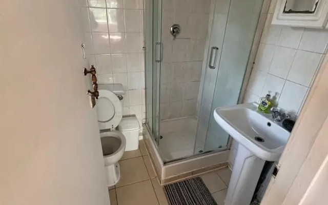 3BR Home Near Hounslow West Tube Station