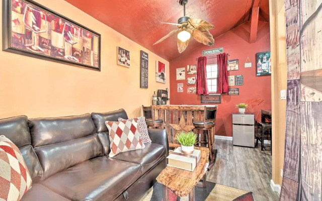 Spacious Conroe Home w/ Foosball & Pool Table!
