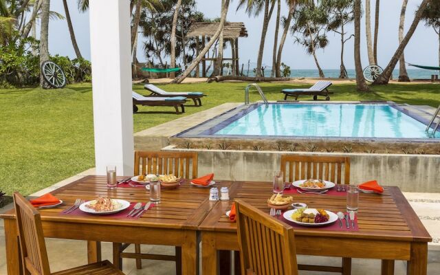 Ranna beach villa by FOX Resorts