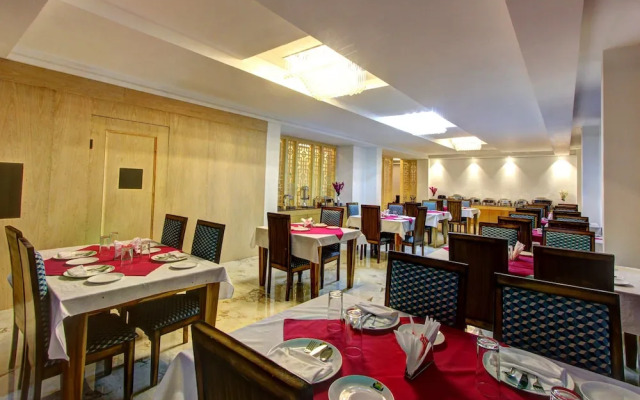 OYO 10786 Hotel Hill County