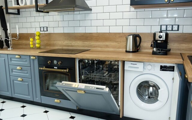 FM Luxury 1-BDR Apartment - Dream & Love