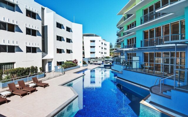 Rolling Surf Resort