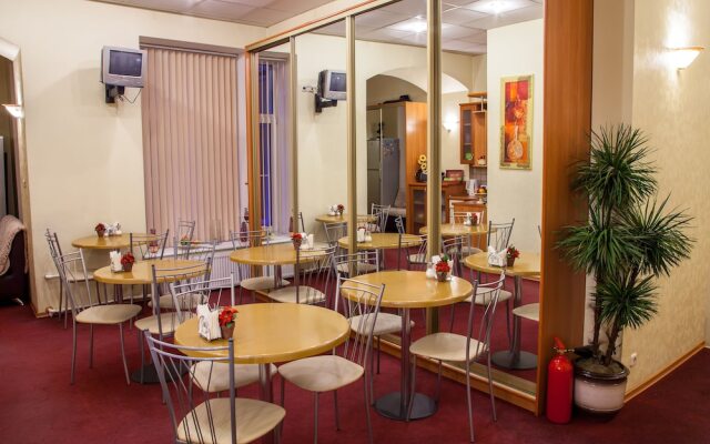 Apartments on Liteynyy