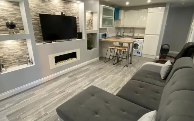 3 bed apartment near Temple Bar
