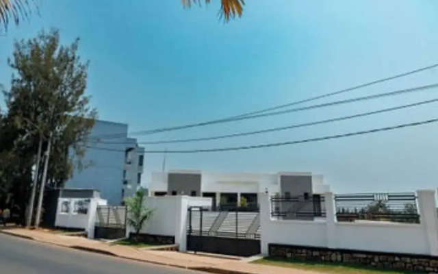 Tranquil Point Residence