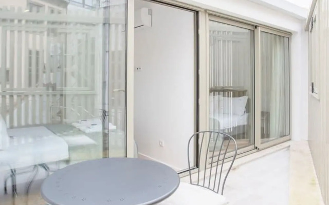 NAX Apartment G by Liiiving